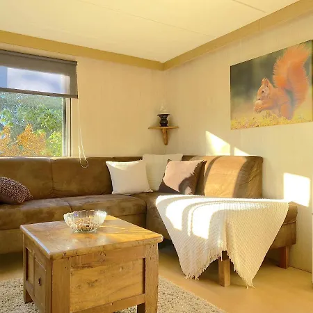 Eekhoorn Chalet Hulshorst
